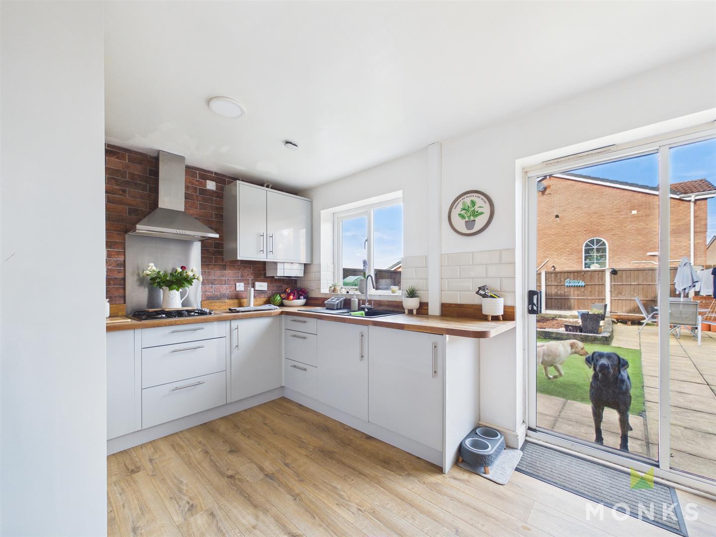 10 Cilcoed, Chirk, LL14 5BX For Sale